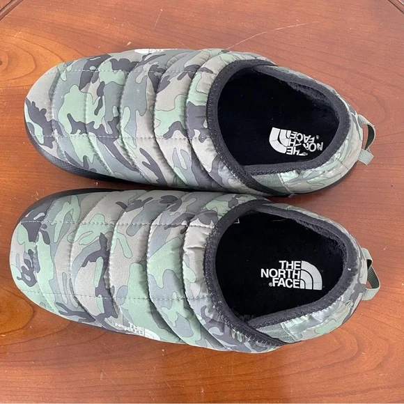 The North Face Men’s Thermoball Traction Camo Winter Mules | US 7 - Picture 7 of 8